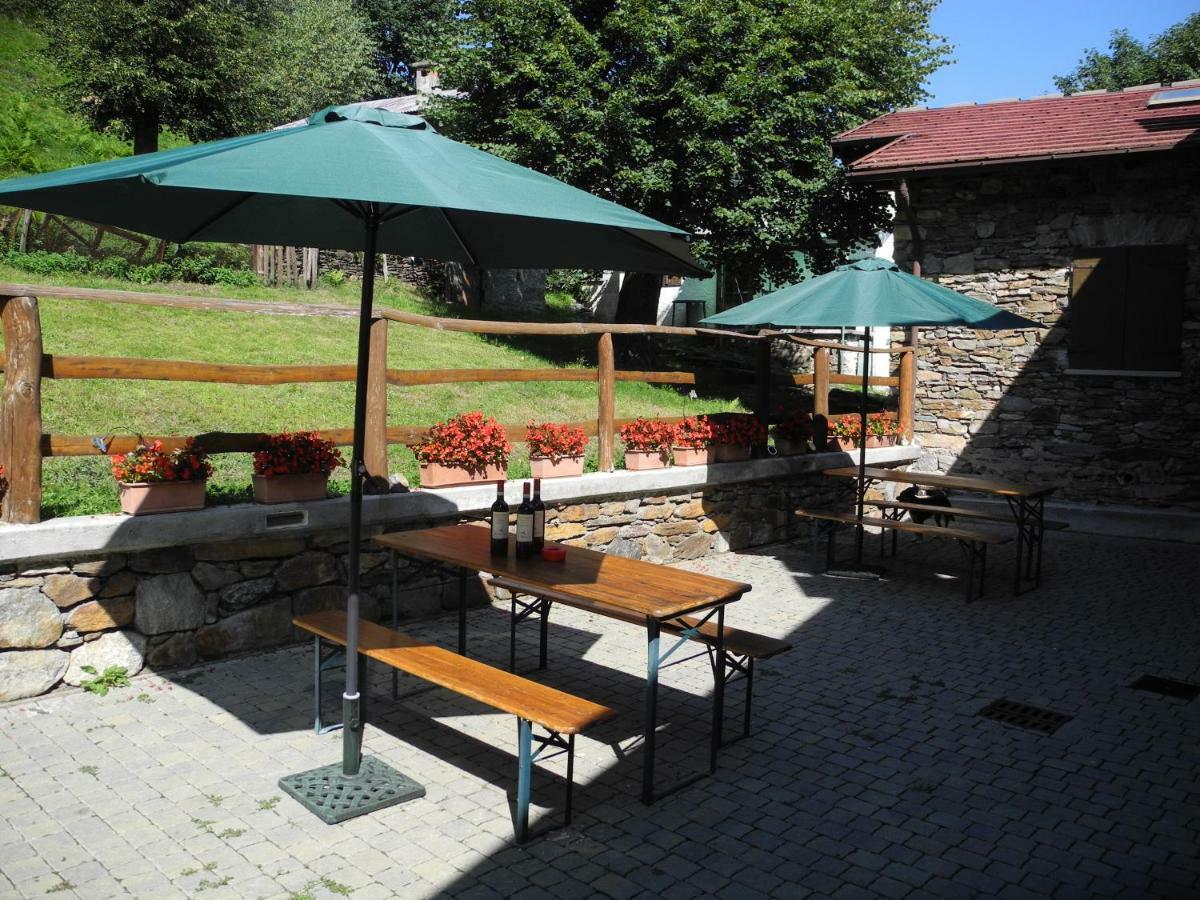 Agriturismo Piccolo Paradiso Pianello Del Lario Екстер'єр фото