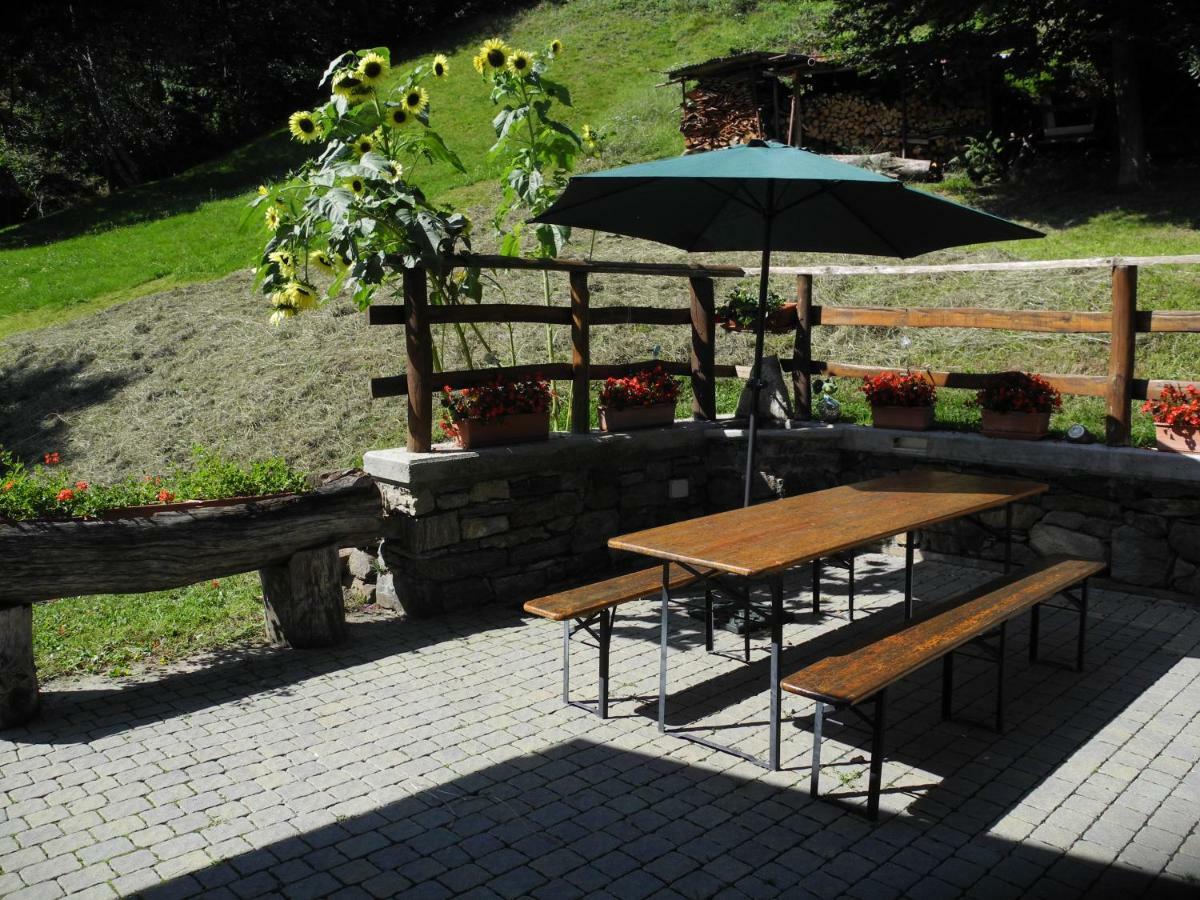 Agriturismo Piccolo Paradiso Pianello Del Lario Екстер'єр фото