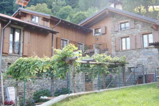Agriturismo Piccolo Paradiso Pianello Del Lario Екстер'єр фото