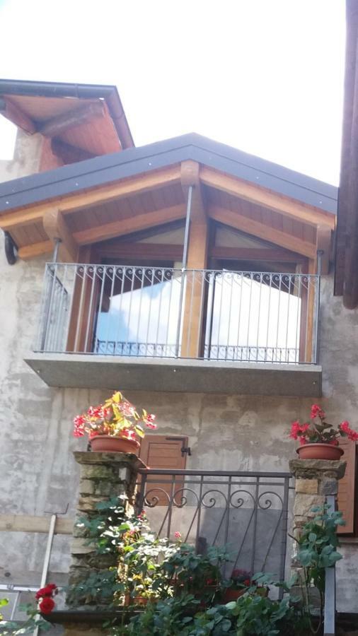 Agriturismo Piccolo Paradiso Pianello Del Lario Екстер'єр фото